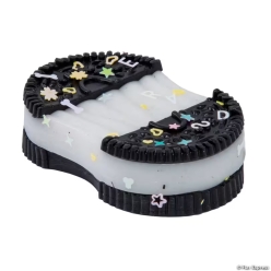 Super Sticky Plastic Cookies & Cream Toys-12Pk